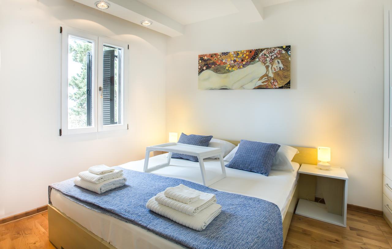 Apartment Stefan สเวติ สเตฟาน ภายนอก รูปภาพ
